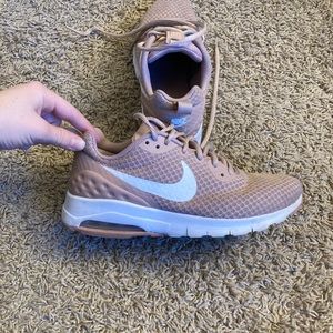 Nike Air Light Pink Shoes